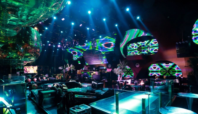 Бар «Elements Club»