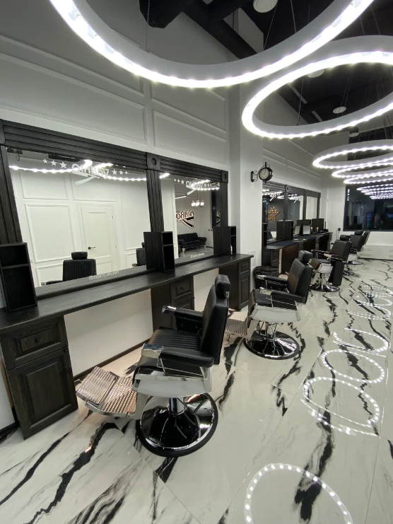 Барбершоп OldBoy на улице Поляны в Москве: Красота, Стрижка, Борода, Бритье,