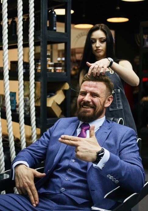 Барбершоп TOPGUN на Венёвской в Москве: Стрижка, Борода, Бритье, Красота,