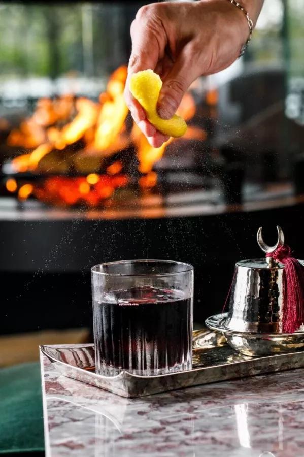 Бар Roots Bar в Санкт-Петербурге: Ресторан, Отдых за городом, Бар, Панорамный вид, Медное озеро , Живая музыка,
