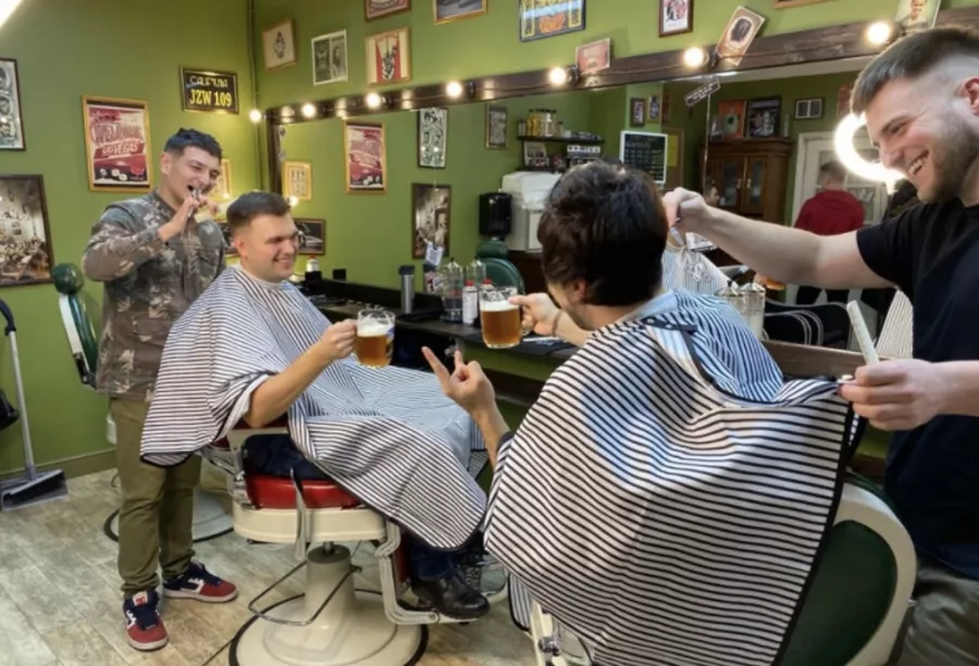 Барбершоп Fckng Barbers в Москве: Стрижка, Борода, Бритье, Красота,