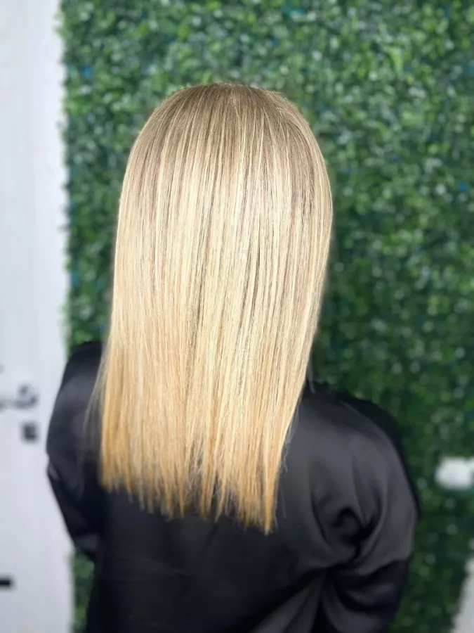 Салон красоты - Beauty Barbie в Ижевске: Парикмахерские услуги, Маникюр, Макияж, Шугаринг, Брови,