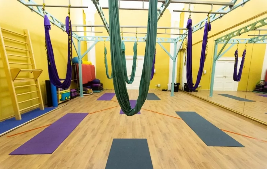 Фитнес-центр Fitland в Москве: Аквааэробика, Аэробика, Боевые искусства, Йога, Кроссфит, Массаж, Бассейн, Сауна, Легкий пар,