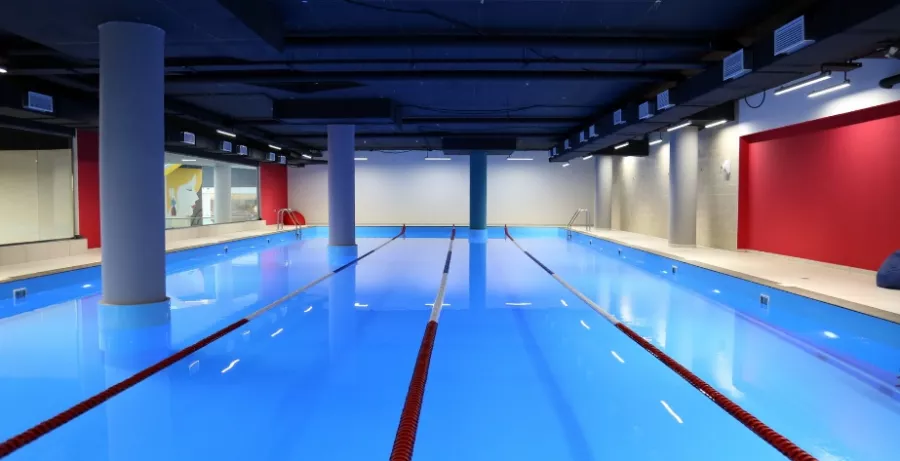 Фитнес-клуб Fusion fitness в Москве: Аквааэробика, Массаж, Солярий, Персональный тренер, Бассейн, Боевые искусства,