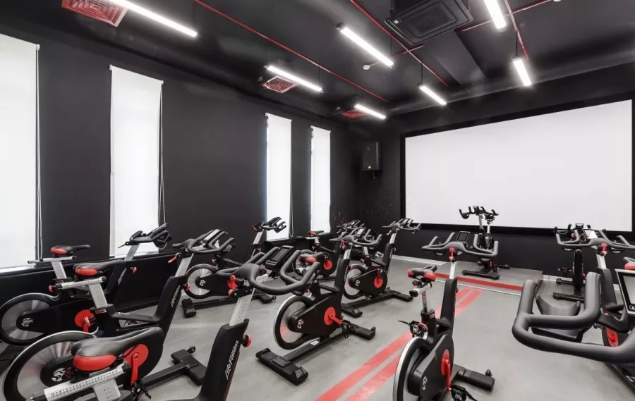 Фитнес-клуб Number One Fit в Москве: Аквааэробика, Аэробика, Боевые искусства, Бодифлекс, Бассейн, Массаж,
