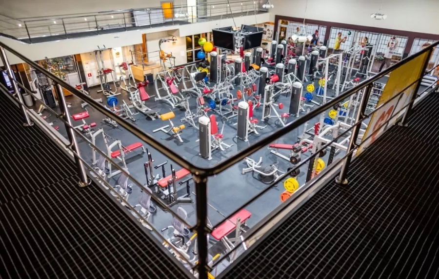 Фитнес-клуб Pride Fitness в Москве: Аквааэробика, Аэробика, Боевые искусства, Детский уголок, Йога, Студия загара,