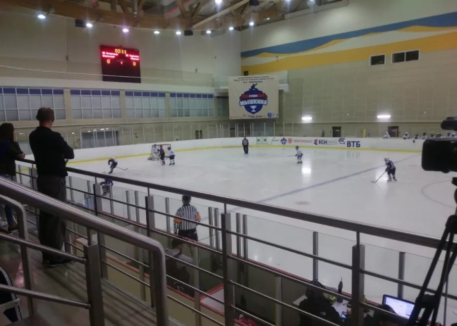 Дворец спорта Янтарь в Москве: Аквааэробика, Бассейн, Каток,