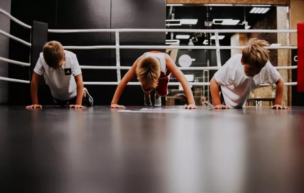 Спортивный клуб "Crossfit flash".