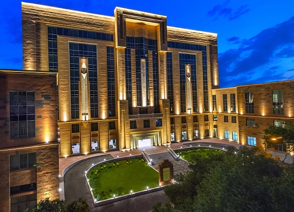 Ani Central Inn - отель в Ереване в Ереване: автостоянка, конференс-зал, экскурсии, Ресторан, Отель, бассейн, Чилим,