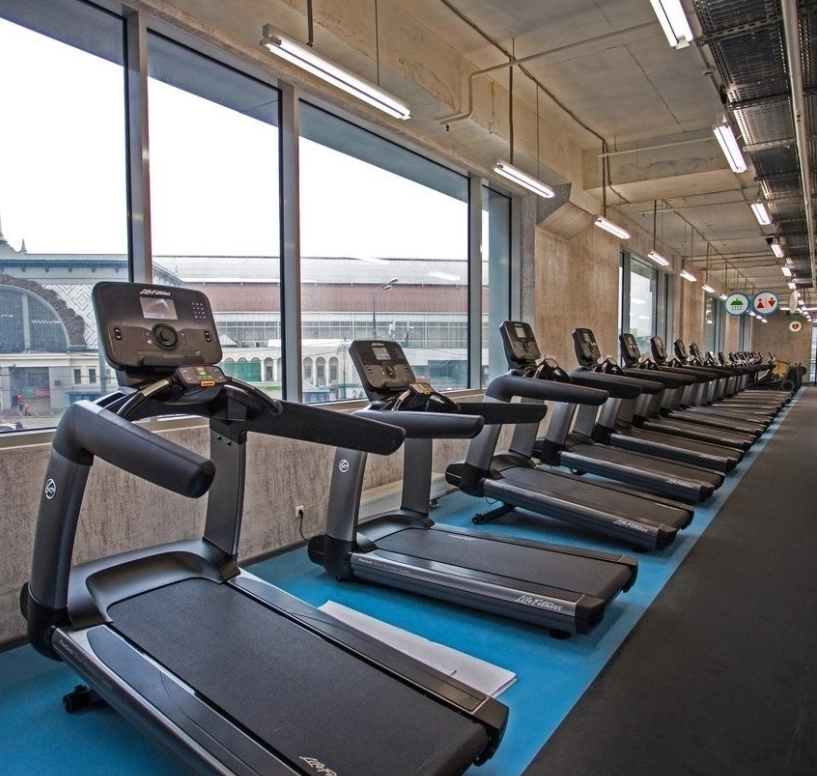Фитнес-клуб Gym-gym в Москве: Боевые искусства, Йога, Кроссфит, Пилатес, Стретчинг, Танцы, Фитбол, Персональный тренер, TRX тренировки, Массаж, Сауна, Солярий,