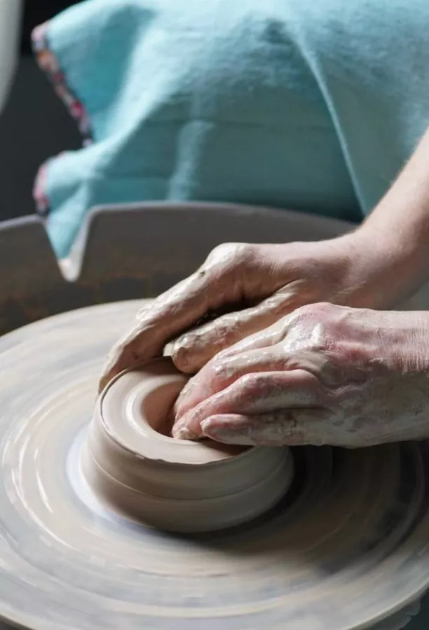 Гончарная мастерская Raida Ceramics в Краснодаре: Глина, Для души, Декорирование, Курсы, Мастер класс, Гончарное свидание, Творчество,