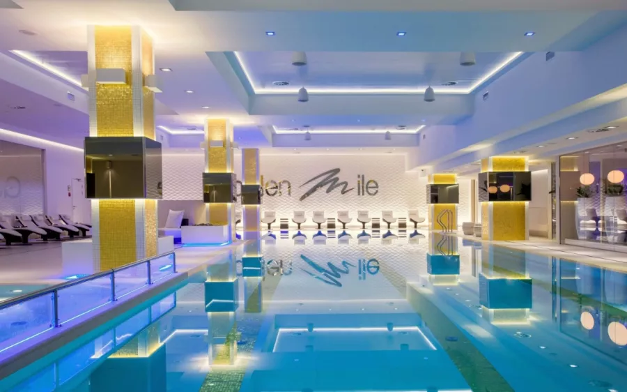 Спортивно-оздоровительный центр Golden Mile Fitness&Spa в Москве: Аквааэробика, Аэробика, Йога, Масаж, Боевые искусства , Калланетика, Бассеин, Бани, Сауны, SPA-процедуры,