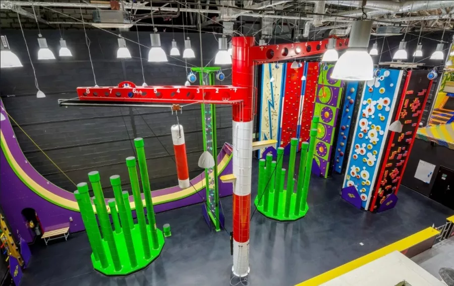 Парк активного отдыха и спортивного досуга GORILLAPARK в Санкт-Петербурге: Скалодром, Батутный Комплекс, Веревочная Трасса, Лазертаг, Игровые Автоматы, Настольный Теннис,