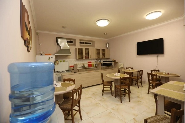 Alba Hotel - отель в Ереване в Ереване: качественный отдых, экскурсии, услуги трансфера, комфорт, парковка, бассейн, Отель,