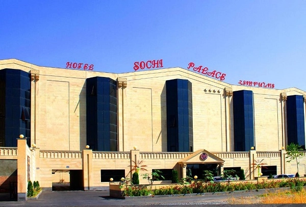 Отель в Ереване Sochi Palace Hotel в Ереване: спа-зоны, бассейн, бильярд, джакузи, комфорт, люкс, Ресторан, Тренажерный зал,