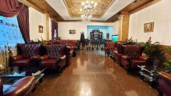 Отель в Ереване Sochi Palace Hotel в Ереване: спа-зоны, бассейн, бильярд, джакузи, комфорт, люкс, Ресторан, Тренажерный зал,