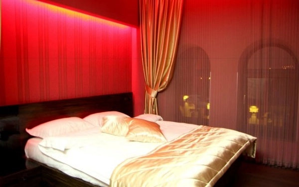 Hotel Roma - отель в Ереване в Ереване: комфорт, услуги трансфера, прачечная, бизнес-центр, Чилим, Отель,