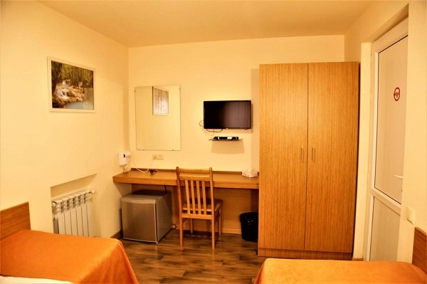 AlbertHouse - отель в Ереване в Ереване: комфорт, Ресторан, Отель, Парк,