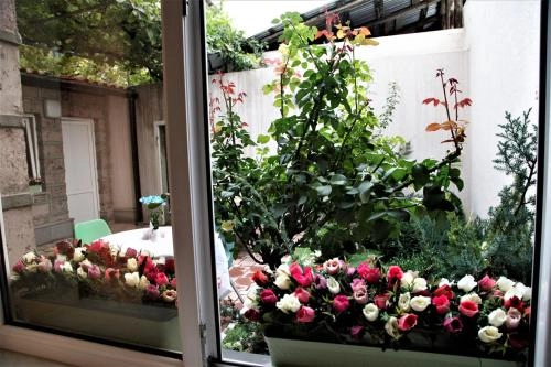 AlbertHouse - отель в Ереване в Ереване: комфорт, Ресторан, Отель, Парк,