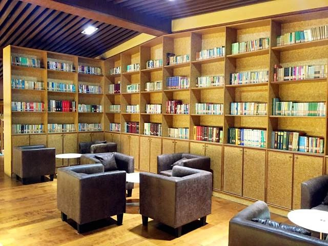 Языковая школа Beijing International Chinese College в Пекине: Языковая школа, Языковые курсы, Обучение,