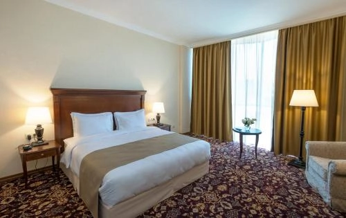 Ani grand hotel - отель в Ереване в Ереване: шведский стол, парковка, лаундж-зона, Отель, фитнес-центр, бассейн, Сауна, Массаж,