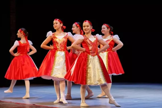 школа "Lil Ballerine"