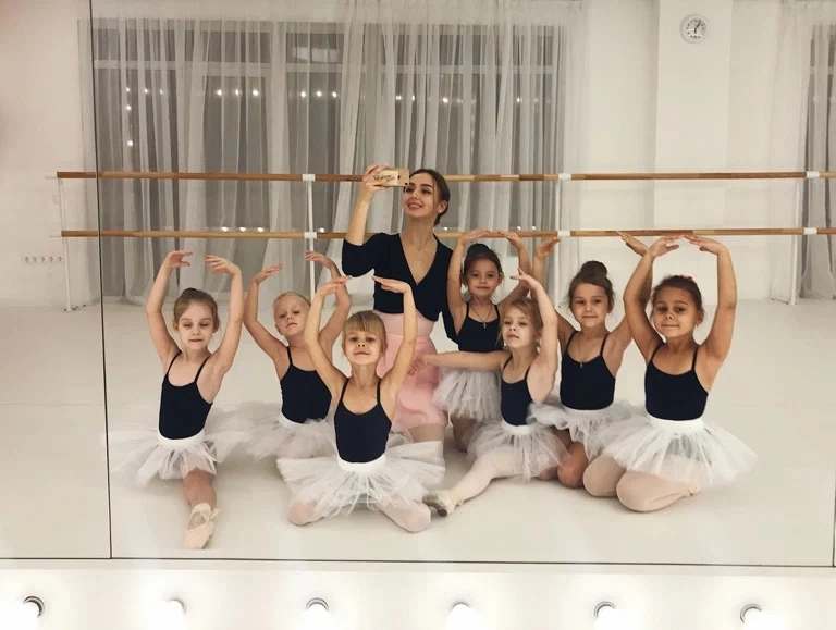 школа Lil Ballerine в Геленджике: Хореография, Боди Балет, Многоактный Балет, Постановка Танца, Дети,