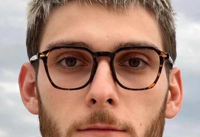 Салон оптики, ремонт очков KlassGlass  в  Москве