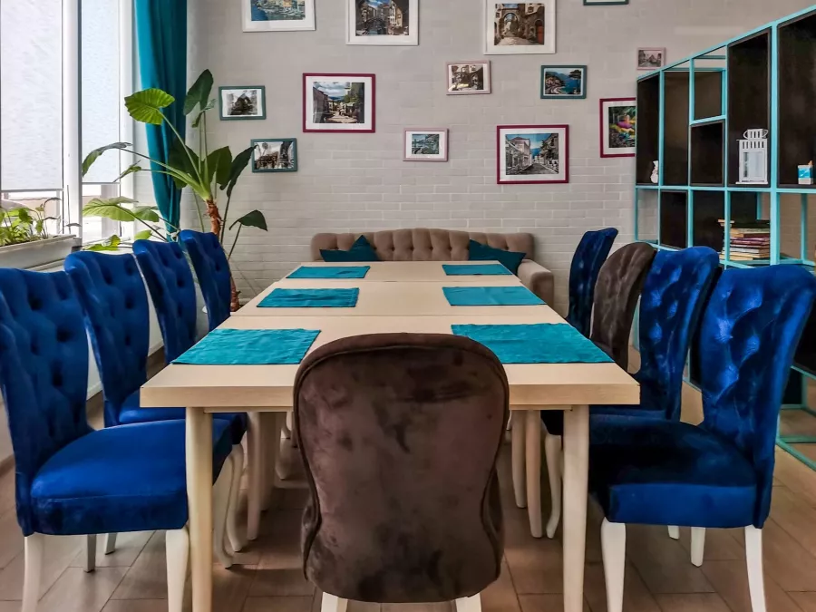 Кафе The room в Анапе: Стейки, Разновидность кухни, Пицца, Шашлык, Доставка, Том-Ям,