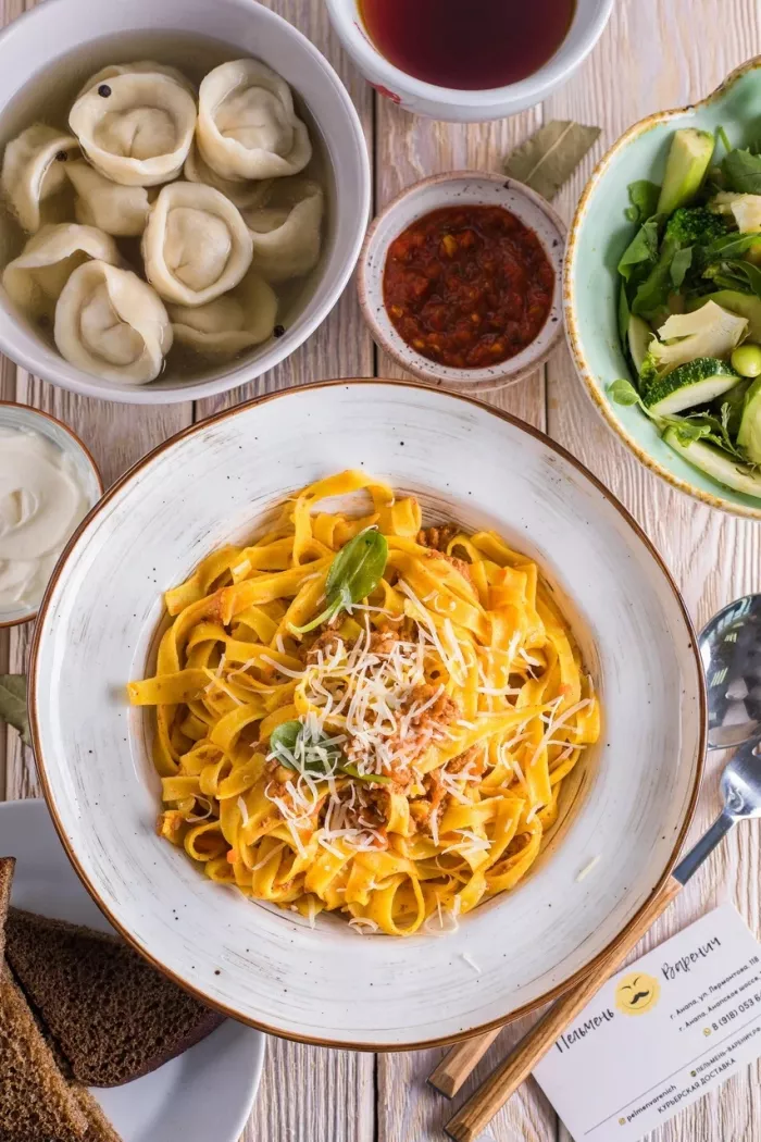 Кафе "Пельмень Варенич".