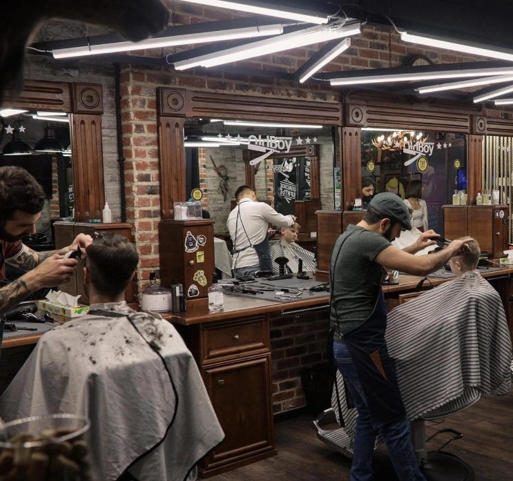 Барбершоп OldBoy на Авиаторов в Москве: Красота, Стрижка, Бритье, Борода,