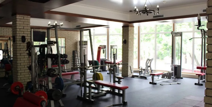 Фитнес-клуб ARTFITNESS Sochi в Сочи: Йога, Фитнес, Стретчинг, Спорт-бар, Персональный тренер,