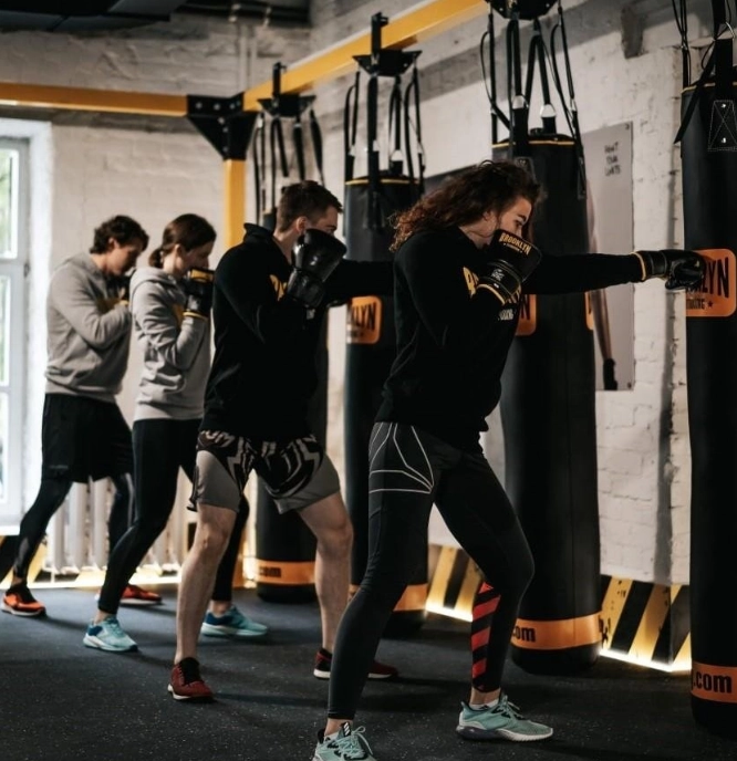Фитнес-студия Brooklyn fitboxing в Москве: Бокс, Боевые искусства ,