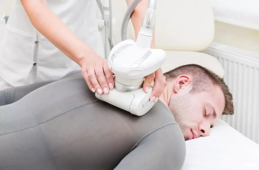 Салон красоты Багира в Москве: Пирсинг, Стрижка, Окрашивание, Маникюр, Ресницы, Брови, Массаж, Красота,