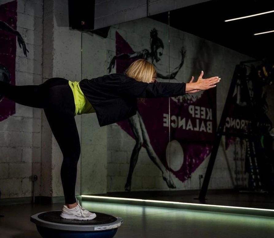 Фитнес-клуб Sportmax в Москве: Боевые искусства, Детский уголок, Йога, Женский зал, Пилатес, Сайкл,