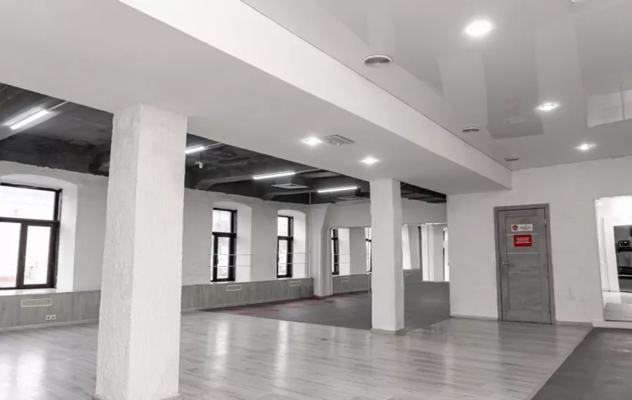 Фитнес-клуб А9 fitness в Москве: Бодифлекс, Йога, Пилатес, Стретчинг, Персональный тренер, Бассейн, Массаж, Сауна,