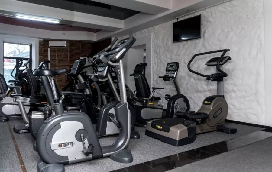Фитнес-клуб А9 fitness в Москве: Бодифлекс, Йога, Пилатес, Стретчинг, Персональный тренер, Бассейн, Массаж, Сауна,