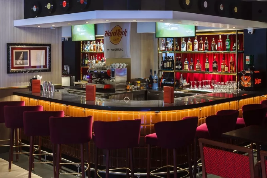 Кафе Hard Rock Cafe в Санкт-Петербурге: Музыкальное кафе, Европейская кухня, Мексиканские блюда, Вегетарианское меню, Компания друзей, Вкусный вечер, Хорошая музыка, Американская кухня,