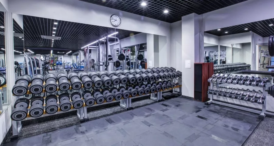 Фитнес-клуб Камелот gym в Москве: Аквааэробика, Аэробика, Йога, Пилатес, Стретчинг, Танцы, Фитнес для детей, Персональный тренер, Бассейн, Массаж, Сауна,