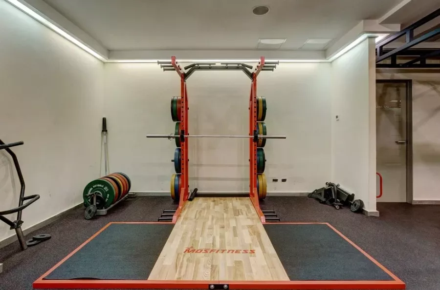 Фитнес-клуб MOSFITNESS в Москве: Боевые искусства, Йога, Настольный теннис, Пилатес, Сайкл,
