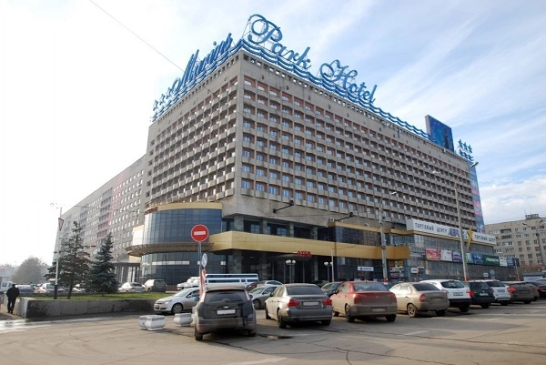 Отель Marins Park Hotel в Нижнем Новгороде: салон красоты, люкс, паб, терраса, Ресторан, Сауна, Отель, Чилим,
