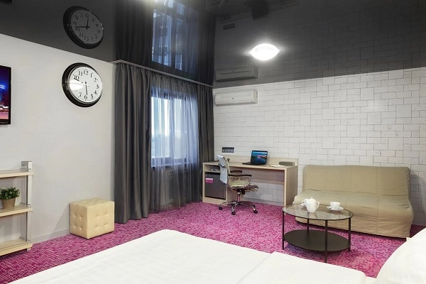 Отель Marins Park Hotel в Нижнем Новгороде: салон красоты, люкс, паб, терраса, Ресторан, Сауна, Отель, Чилим,