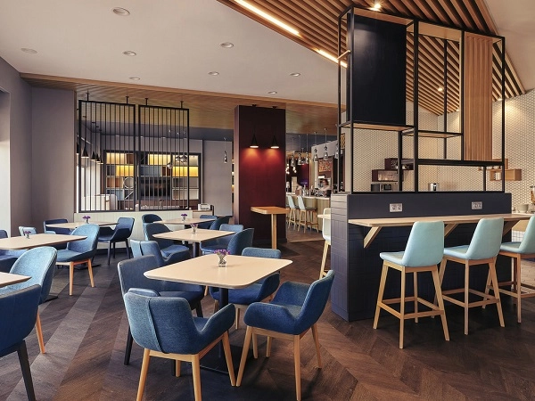 Отель Mercure Nizhny Novgorod Center в Нижнем Новгороде: конференс-зал, люкс, парковка, бизнес-центр, Тренажерный зал, Отель,