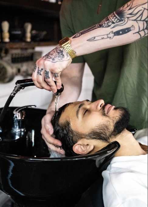 Барбершоп BETONE в Москве: Стрижка, Борода, Бритье, Красота,