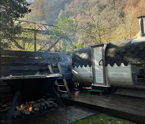 Бани / Сауны Чё? Баня! в Сочи: Сауна, Легкий пар, Чилим, Следить за здоровьем,