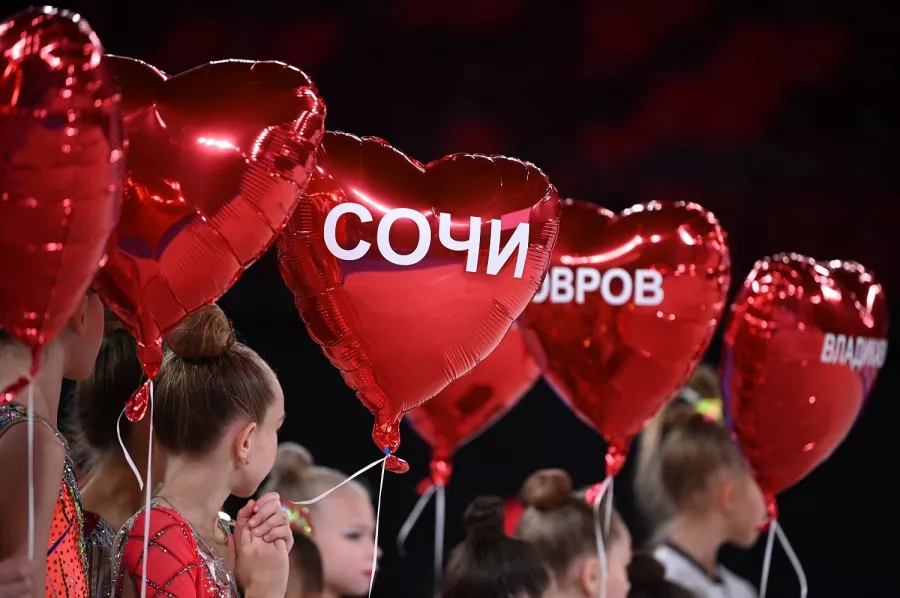 Центр гимнастики Олимпийской чемпионки Юлии Барсуковой в Сочи: Художественная Гимнастика, Развивающая Гимнастика, Спортивная Гимнастика, Соревнования, Хореография,