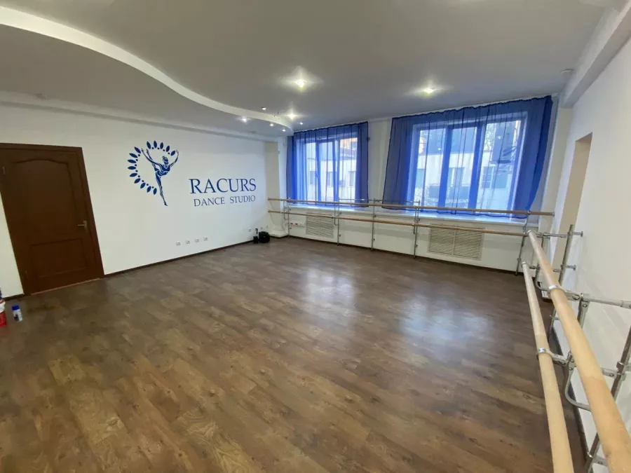 Школа танцев Racurs dance studio в Анапе: Джаз, Танго, Фламенко, Хореография, Реггетон, Акрабатика,
