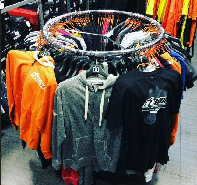 Магазин мотоэкипировки "Партнер-Мото".