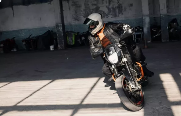 Мотошколы "MotoAcademy".