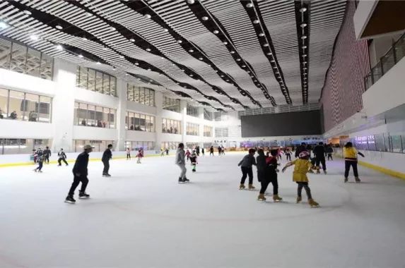 Каток «Chenlu International Ice Center»